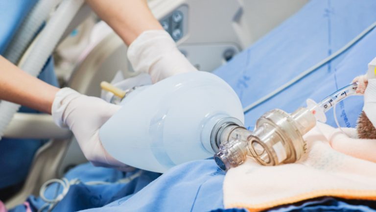 Tânăr de 17 ani mort de COVID la Craiova. A ajuns la spital în stare gravă