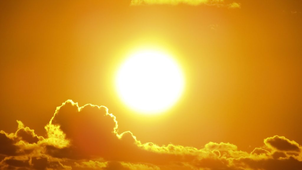 Vara se întoarce. Cât de cald se face, când lovesc ploi puternice cu grindină
