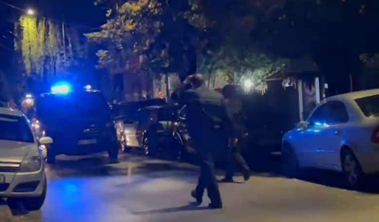 Un priveghi cu grătare și manele i-a ținut trezi 3 zile și 3 nopți pe locuitorii unui cartier din Botoșani