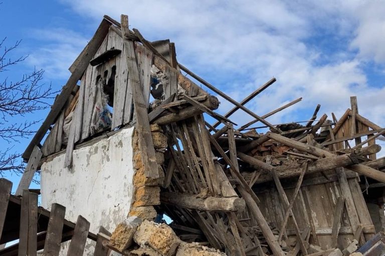 VIDEO. Un ucrainean a adus acasă o bucată de rachetă și și-a ucis familia. Avea soția gravidă și o fiică de 4 ani