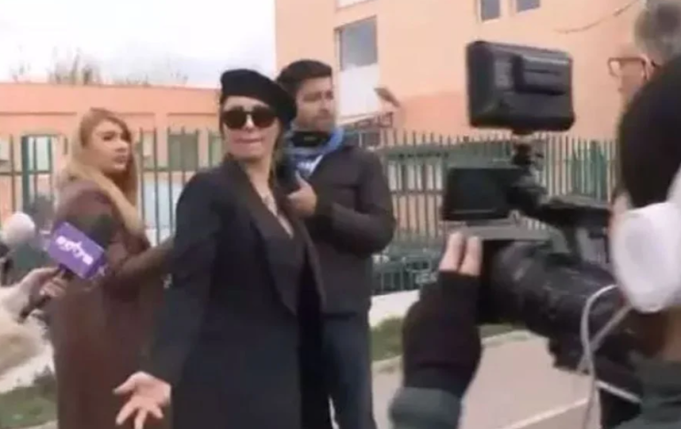 VIDEO! Laurențiu Reghecamf a intrat la tribunal fără să-și salute băiatul mai mic care îl aștepta!