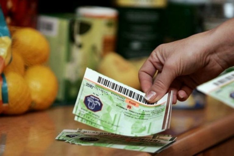 Vouchere de 50 de euro o dată la două luni pentru persoane vulnerabile! Vezi cine poate beneficia