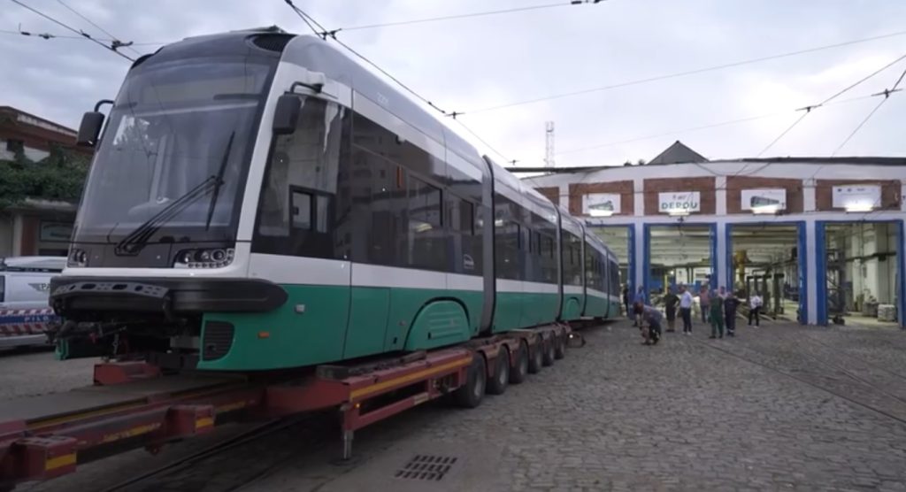 Primele tramvaie de la firma poloneza PESA au ajuns la Iași.