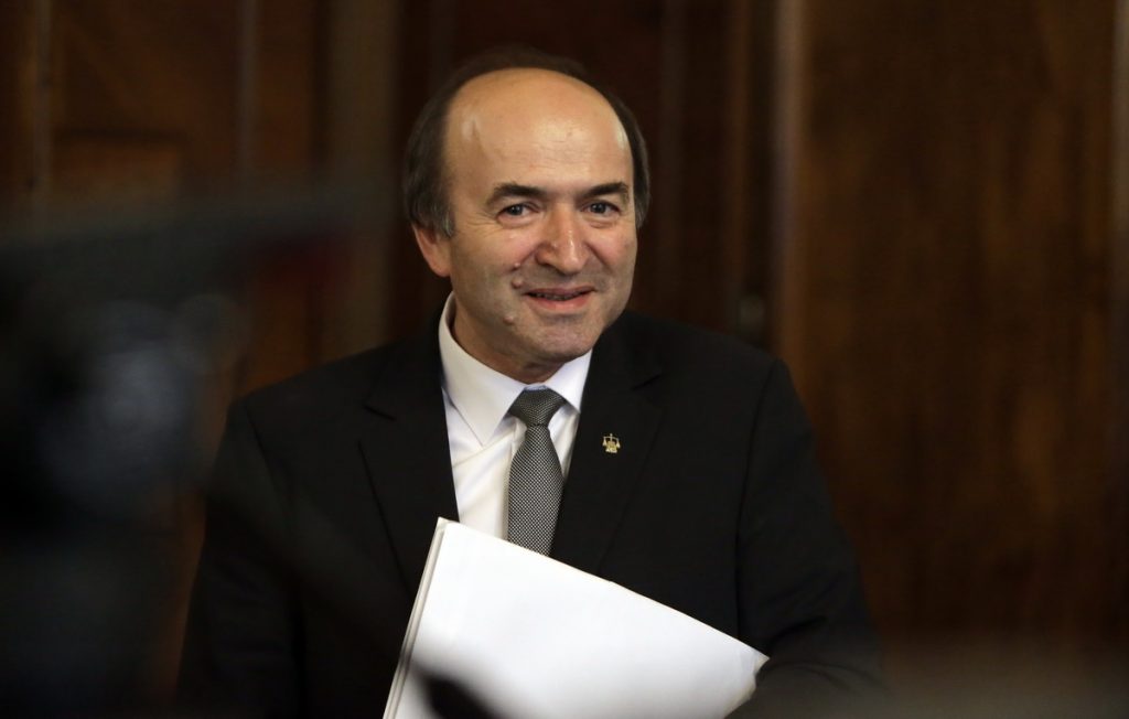 Ministerul Justiţiei propune eliminarea lui Tudorel Toader din funcţia de membru al Comisiei de la Veneţia