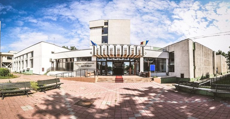 TUIASI începe admiterea de toamnă. Locuri bugetate la licenţă şi master