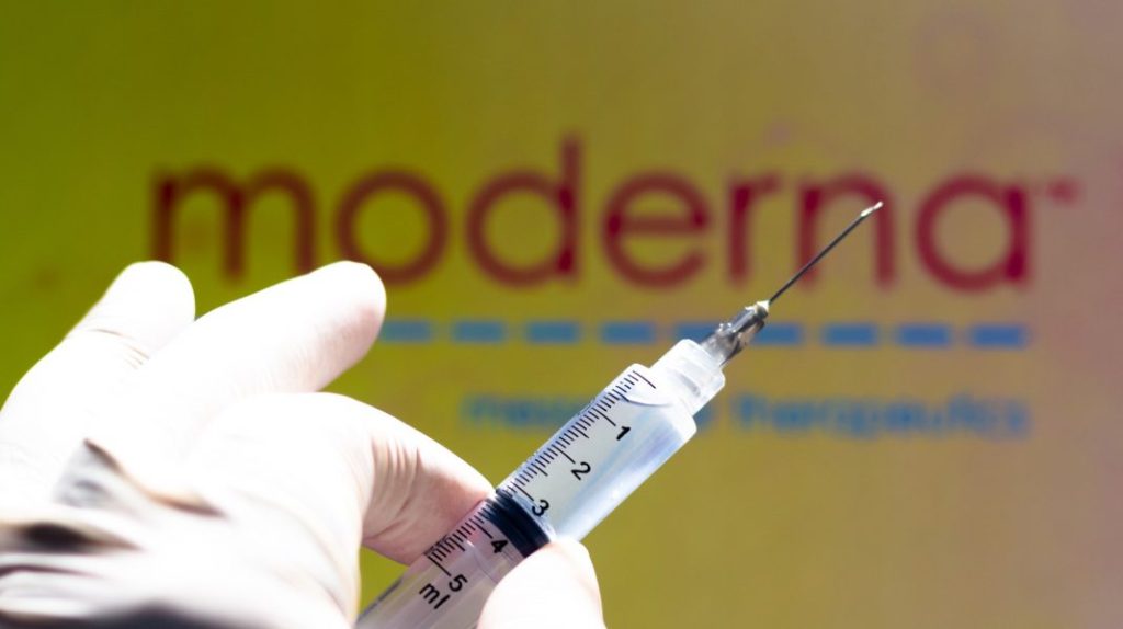 Conspirație? Vaccinul Moderna, conceput încă de pe 13 ianuarie, înainte ca autoritățile chineze să recunoască faptul că Sars-Cov-2 se transmite de la om la om