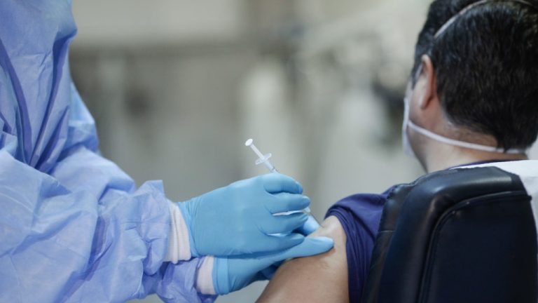 DSP vrea să organizeze echipaje de vaccinare prin târguri