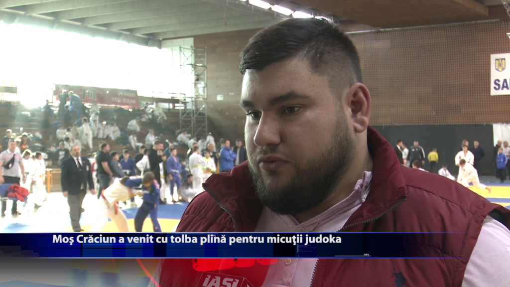 Mos Craciun a venit cu tolba plina pentru micutii judoka