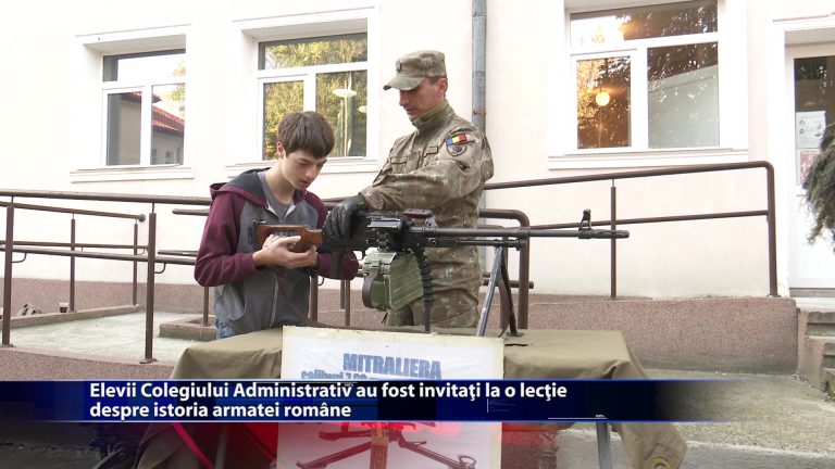 Elevii Colegiului Administrativ au fost invitati la o lectie despre istoria armatei romane