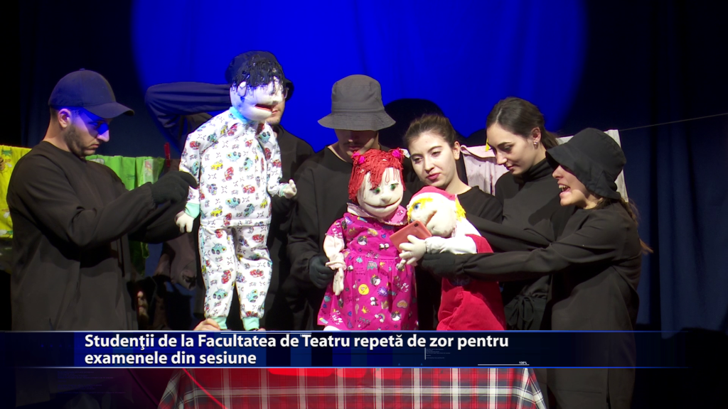 Studentii de la Facultatea de Teatru repeta de zor pentru examenele din sesiune
