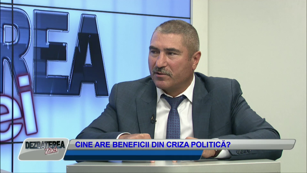 DEZBATEREA ZILEI – CINE ARE BENEFICII DIN CRIZA POLITICĂ?