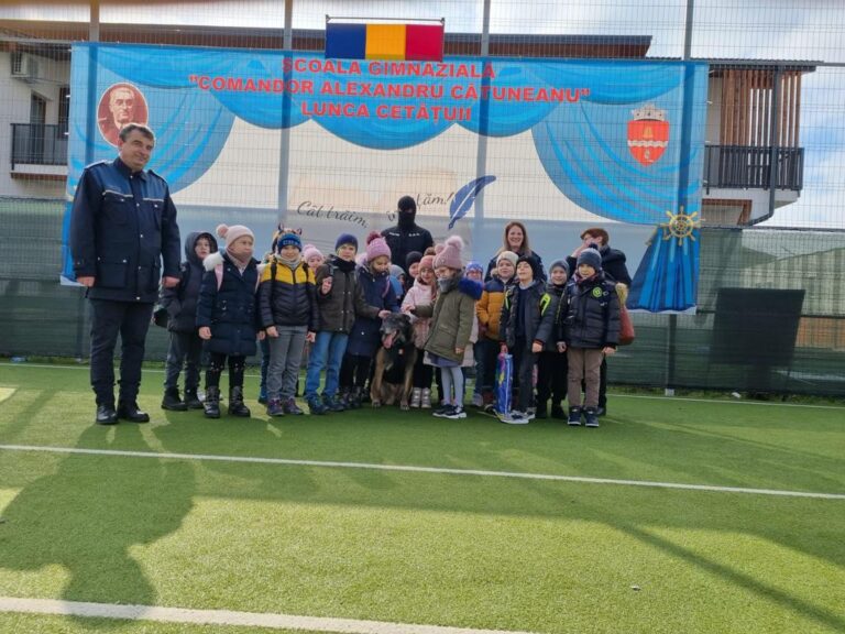 ACȚIUNE A POLIȚIȘTILOR CU ELEVII ÎN SĂPTĂMÂNA ,,ȘCOALA ALTFEL”