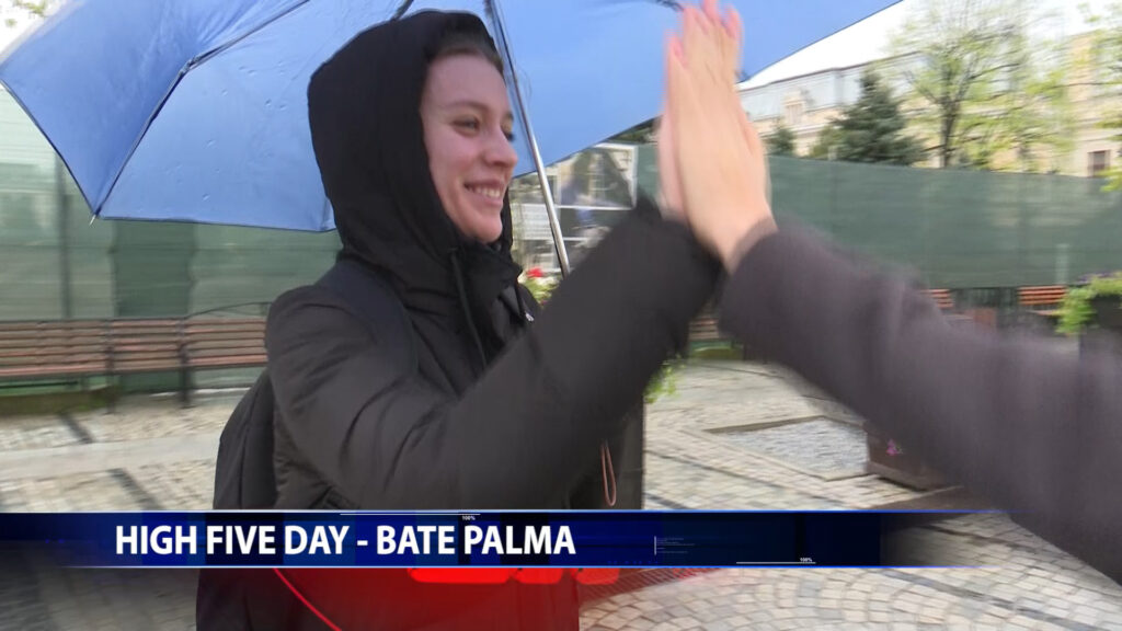 HIGH FIVE DAY – BATE PALMA!
