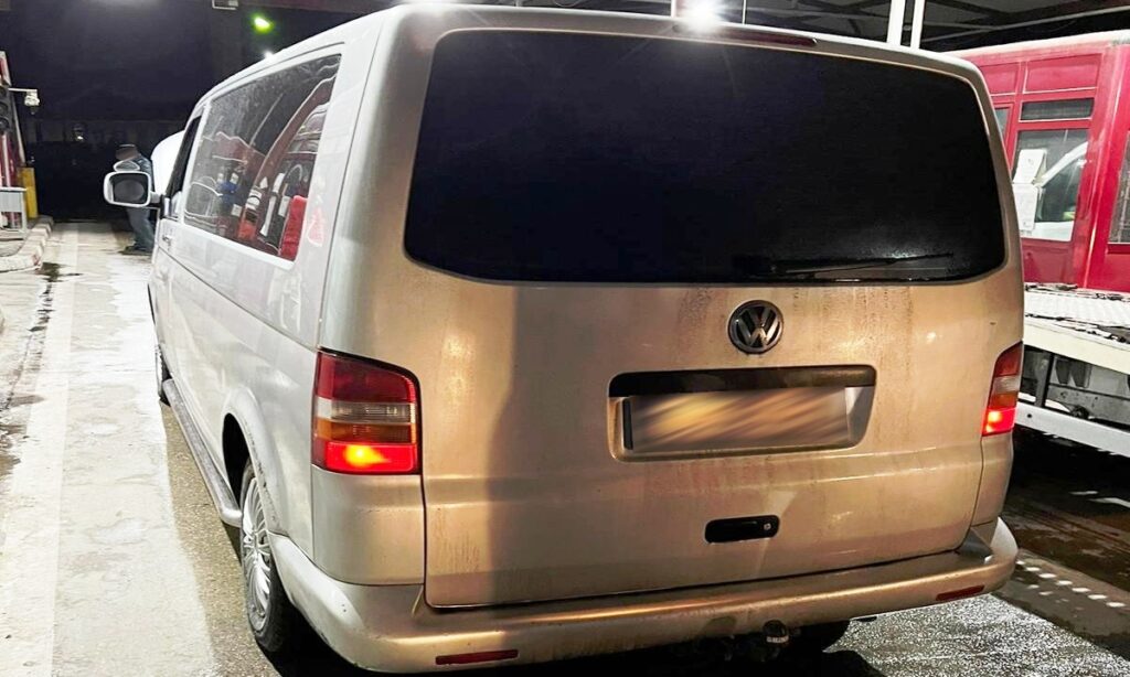 Autoturism căutat de autorităţile olandeze, descoperit de polițiștii de frontieră ieșeni