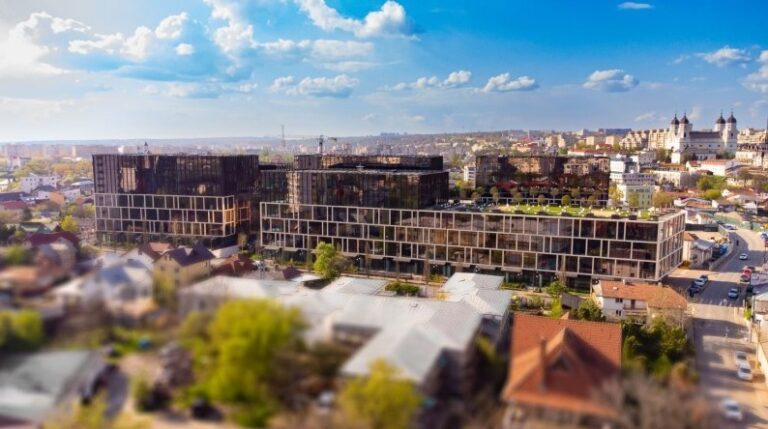 GALERIE FOTO IULIUS a inaugurat Palas Campus Iaşi, investiţie de peste 120 milioane de euro în cea mai mare clădire de birouri din România