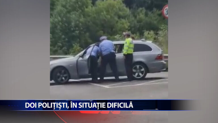 DOI POLITISTI IN SITUATIE DIFICILA