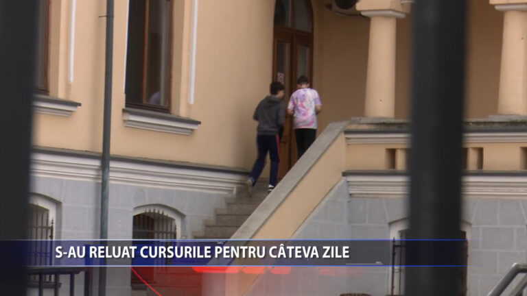 AU REVENIT IN BANCI
