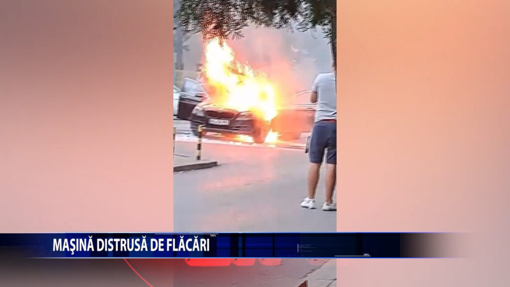 MASINA DISTRUSA DE FLACARI