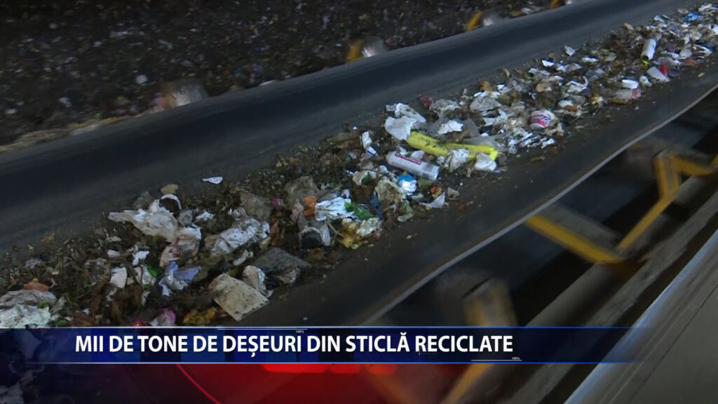 Mii de tone de deseuri din sticla reciclate