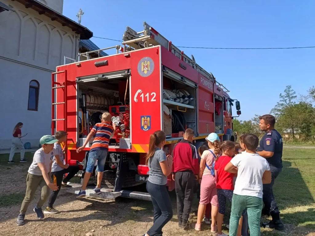 75 de copii au învățat cum să acorde primul ajutor, când și în ce situație poate fi apelat numărul unic de urgență 112
