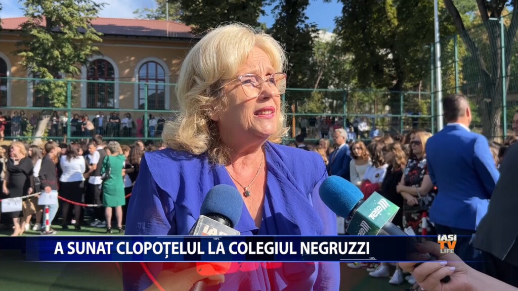 A SUNAT CLOPOTELUL LA COLEGIUL NEGRUZZI