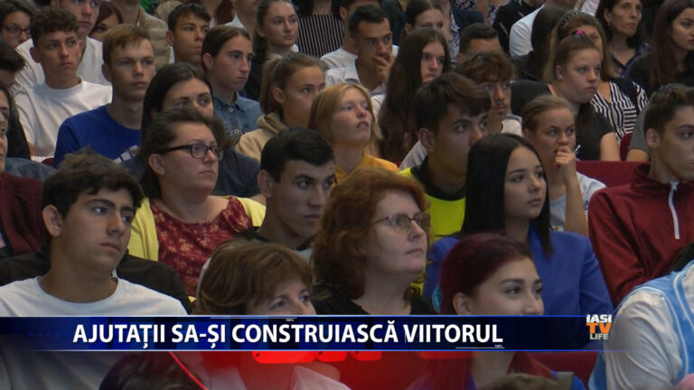 AJUTATI SA-SI CONSTRUIASCA VIITORUL
