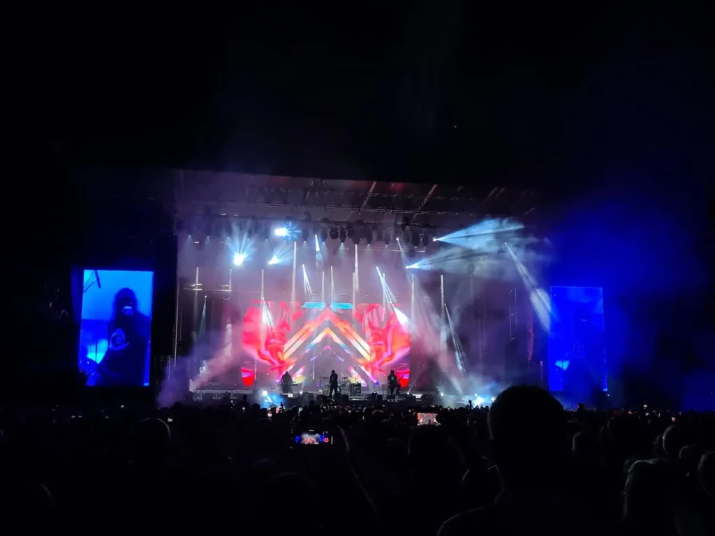 VIDEO! A doua seară de la Digital Throne a adunat mii de oameni în fața Palatului Culturii!