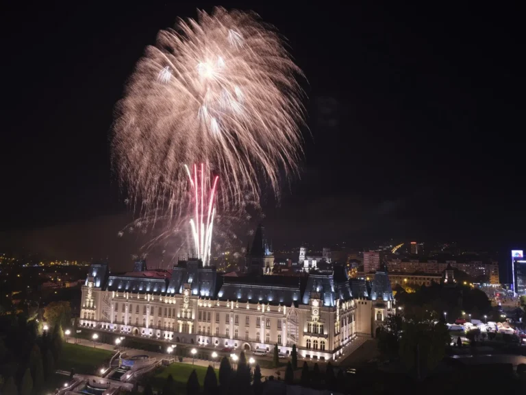 Cine cântă de Sărbătorile Iaşului. Ce evenimente organizează Primăria de “Sfânta Parascheva”