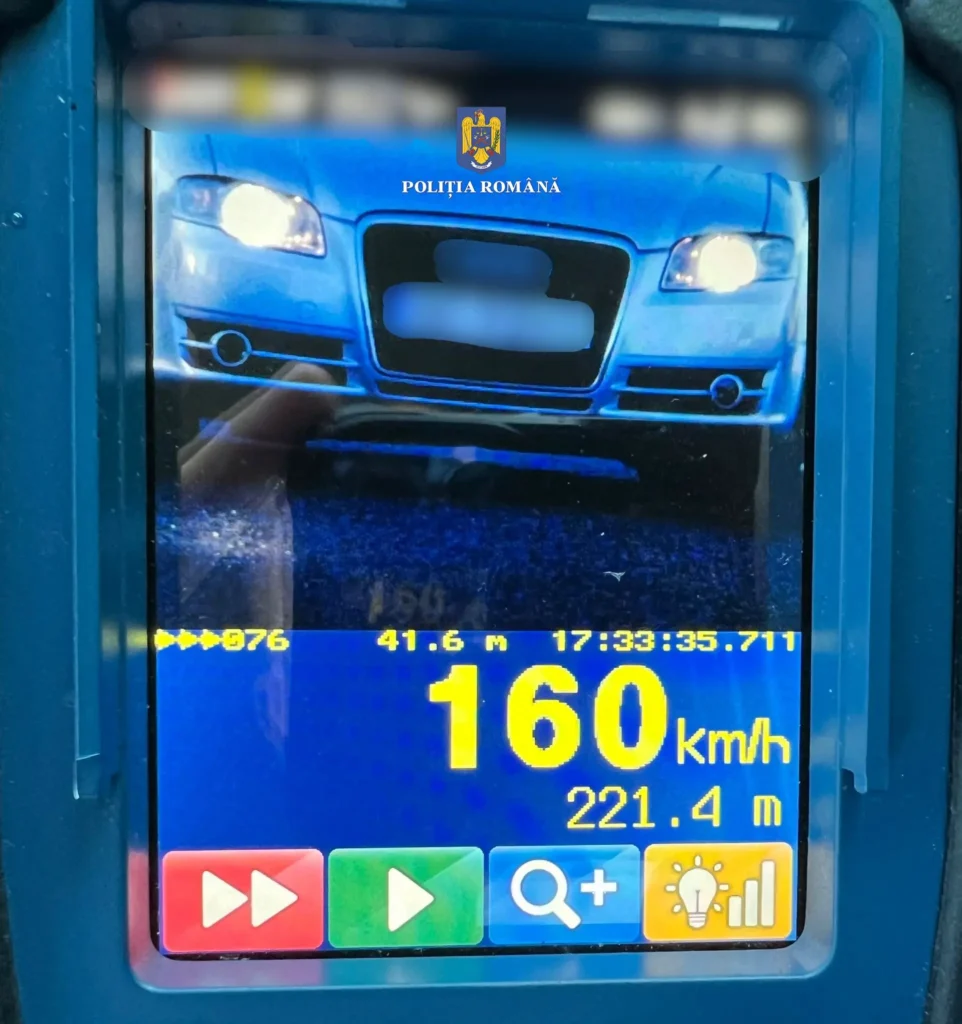 Un tânăr a fost depistat de radar în timp ce conducea, în localitate, cu viteza de 160km/h