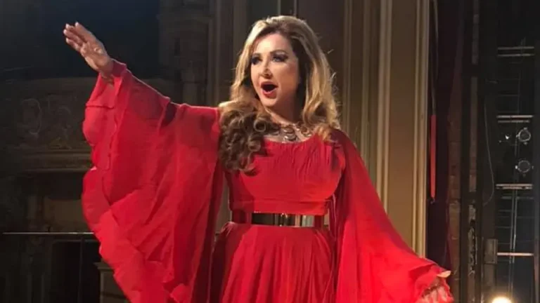 Soprana Elena Moșuc va fi prezentă pe scena Operei Iași