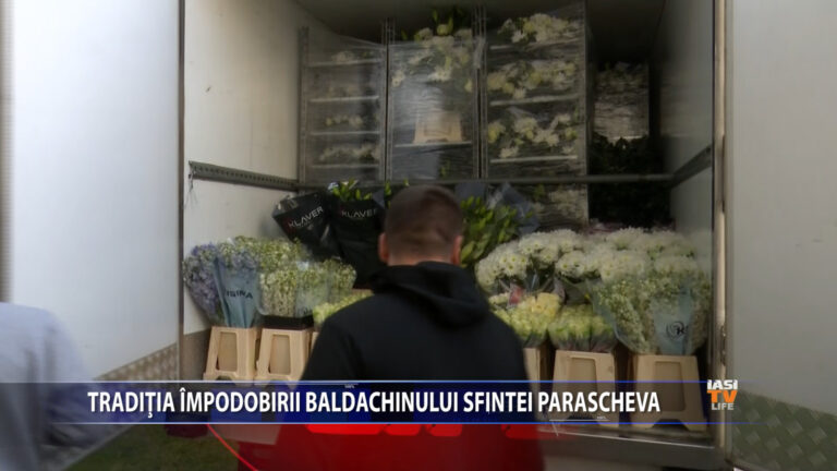 Traditia impodobirii baldachinului Sfintei Parascheva