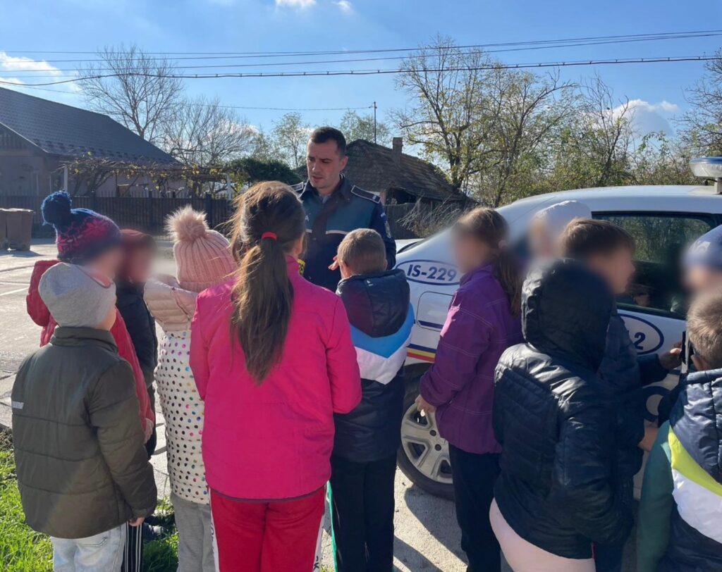ACTIVITATE DESFĂȘURATĂ DE POLIȚIȘTI ALĂTURI DE ELEVI