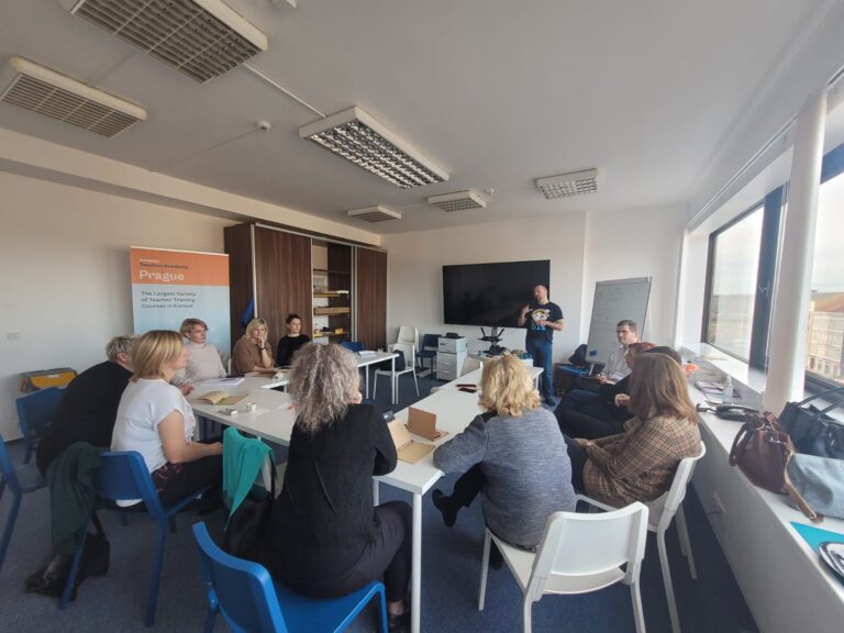Profesori din județul Iași au învățat la Praga tehnici moderne de predare, de coaching și mentorat în educație