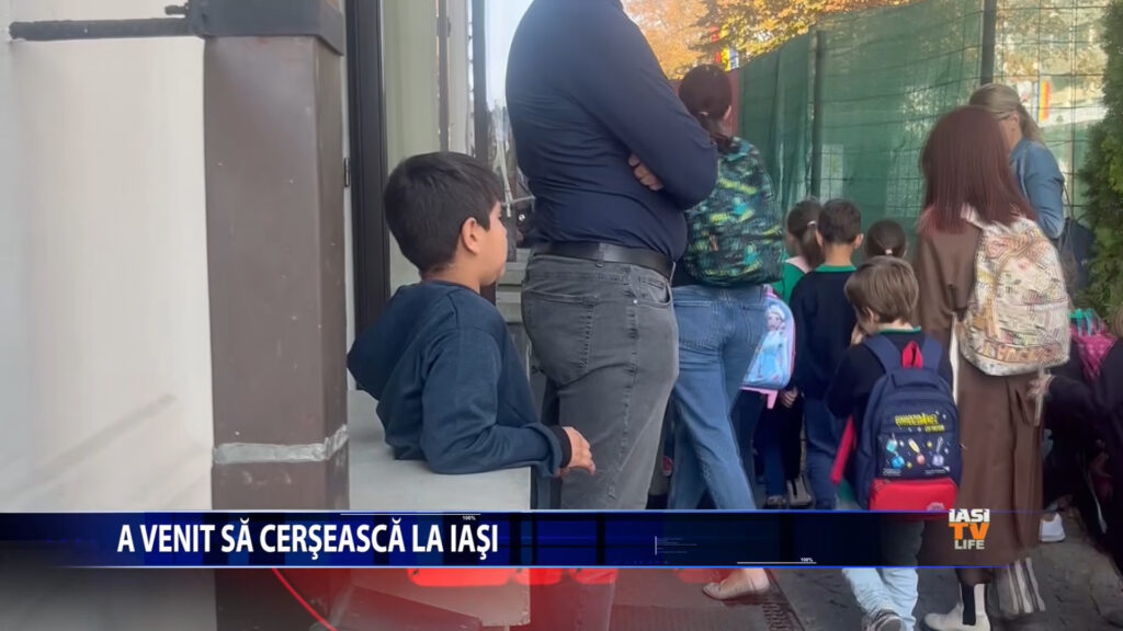 A venit să cerșească la Iași.