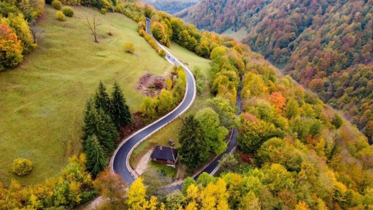 VIDEO/FOTO A fost inaugurat un nou traseu spectaculos în România: Drumul Apusenilor