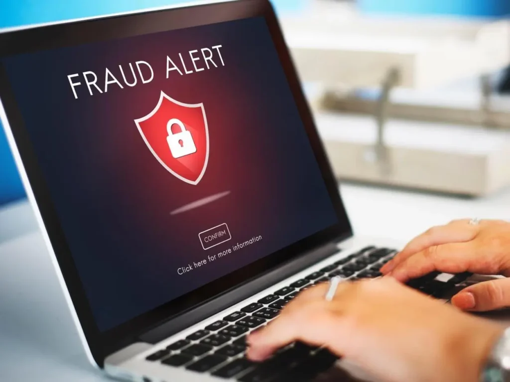 O femeie din Iași a fost înşelată cu 18.000 de lei în urma unei fraude online