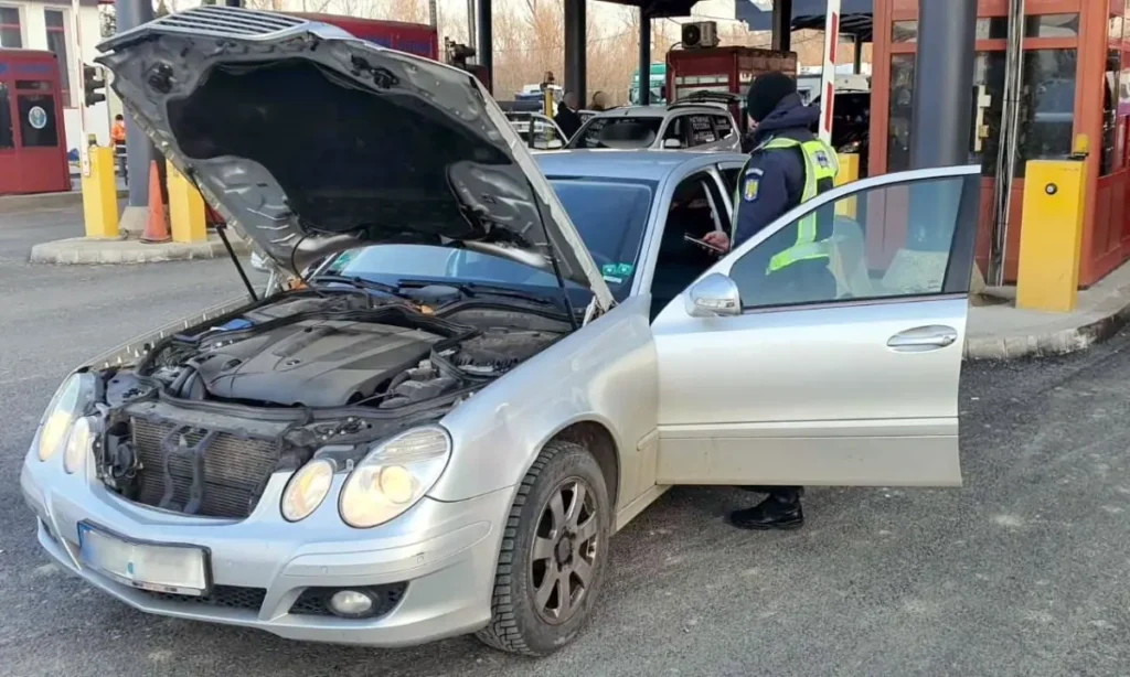 Autoturism furat din Bulgaria, descoperit la controlul de frontieră la P.T.F. Sculeni