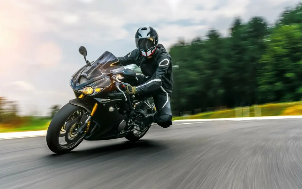 Lege adoptată. Permisele categoria B, valabile şi pentru anumite tipuri de motociclete. Ce condiții trebuie să îndeplinești