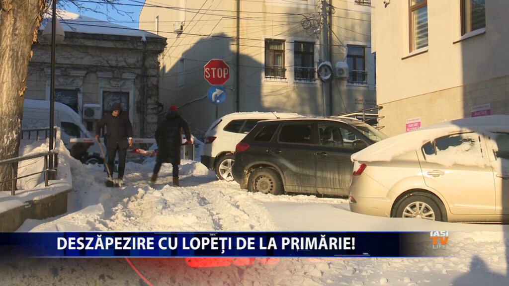 Deszăpezire cu lopeți de la Primărie!