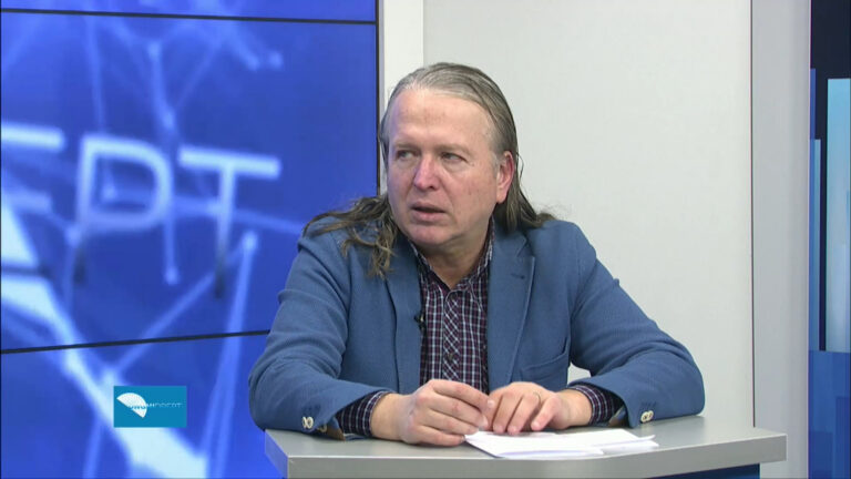 Unghi drept | 8 ianuarie 2024