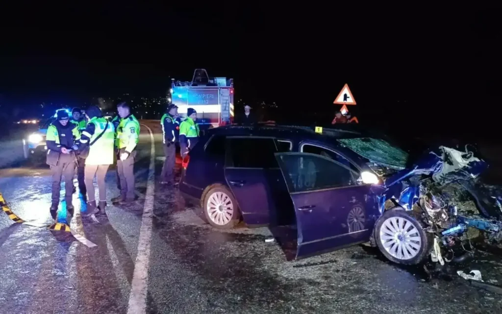 O tânără de 25 de ani a murit pe „drumul morții” E85, într-un accident. Alte două persoane au fost rănite