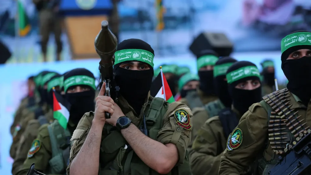 Hamas cere o încetare totală a focului și retragerea trupelor israeliene pentru un acord de armistițiu