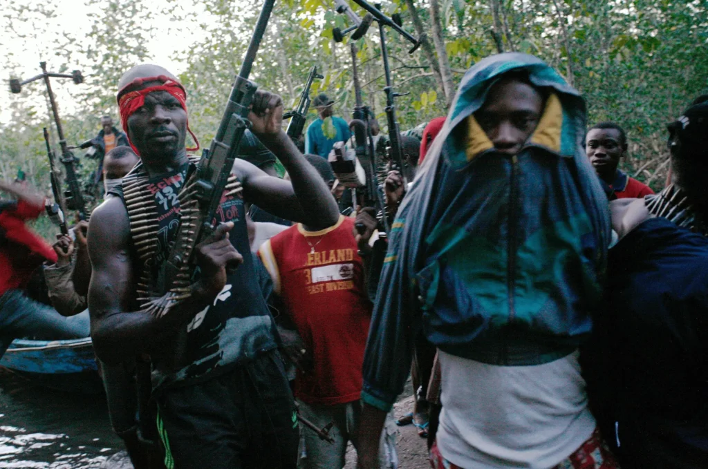 Un grup înarmat răpește 285 de elevi în Nigeria
