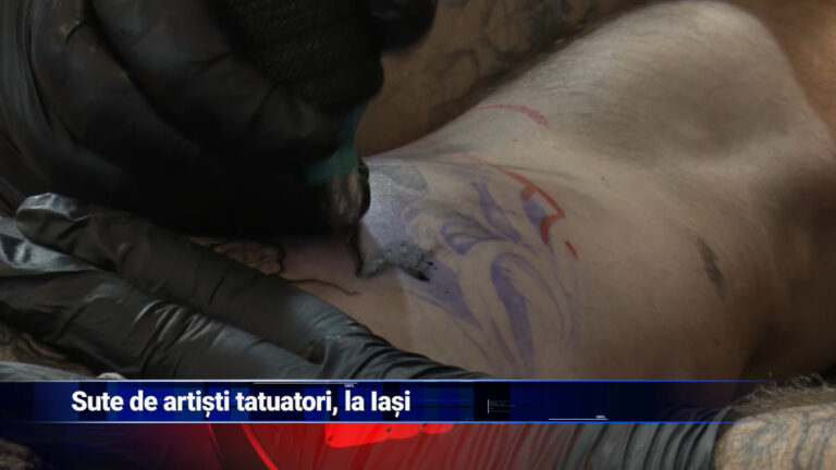 Sute de artiști tatuatori, la Iași