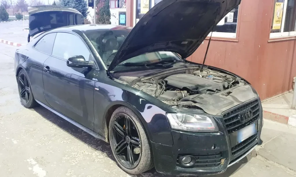 Audi în valoare de peste 73.000 lei furat din Italia, oprit de vameșii de la Stânca