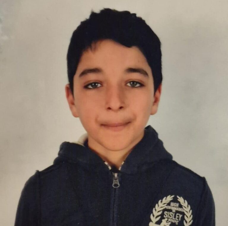 L-ați văzut? Un copil în vârstă de 12 ani din Dumeşti a dispărut în cursul serii de ieri