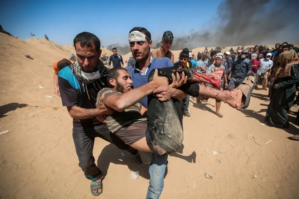 Tragedie în Gaza în timpul distribuirii ajutoarelor: Peste 100 de morți și 700 de răniți într-un incident haotic