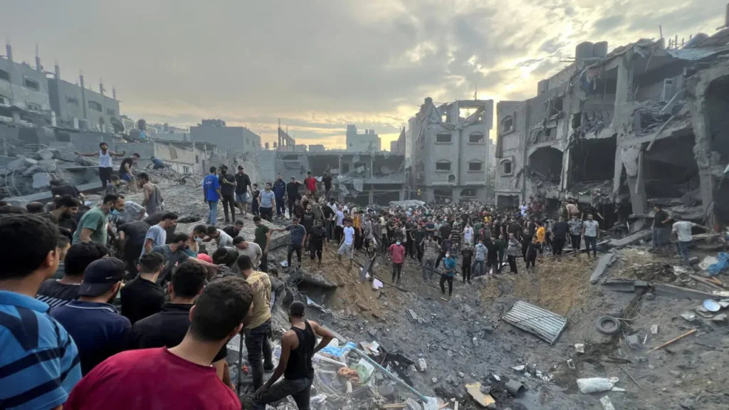 Familiile victimelor din Gaza cer încetarea focului la ONU, Hamas așteaptă răspunsul Israelului