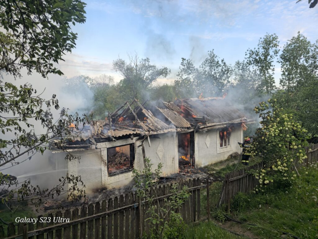 La 97 de ani a rămas fără acoperiș deasupra capului