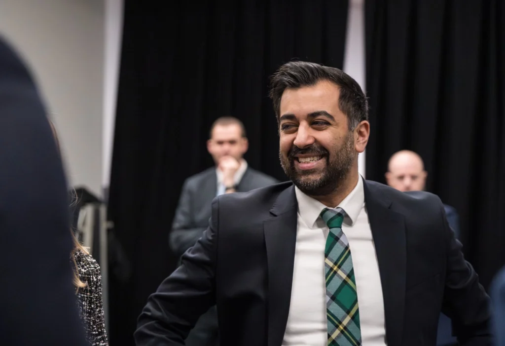 Prim-ministrul al Scoției, Humza Yousaf, demisionează în urma unui scandal de corupție